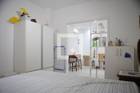 Quarto de apartamento para alugar com 1 quarto, 40m² em Aparecida, Santos