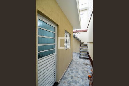Entrada  de kitnet/studio para alugar com 1 quarto, 14m² em Vila Galvão, Guarulhos
