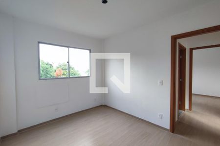 Quarto 1 de apartamento para alugar com 2 quartos, 48m² em Taquara, Rio de Janeiro