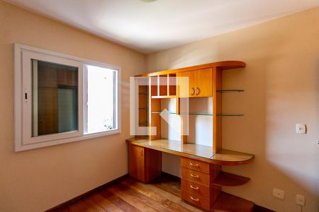 Quarto de apartamento para alugar com 4 quartos, 160m² em Gutierrez, Belo Horizonte