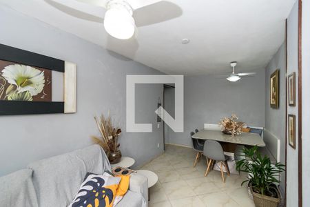 Sala de apartamento para alugar com 2 quartos, 60m² em Cordovil, Rio de Janeiro