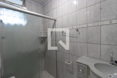 Banheiro de apartamento para alugar com 2 quartos, 50m² em Conjunto Habitacional Jova Rural, São Paulo