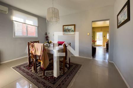 Sala de casa à venda com 2 quartos, 300m² em Camaquã, Porto Alegre