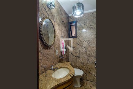 Lavabo de apartamento para alugar com 4 quartos, 215m² em Higienópolis, São Paulo