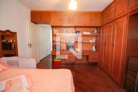 quarto 1 de casa para alugar com 3 quartos, 160m² em Vila Paiva, São Paulo