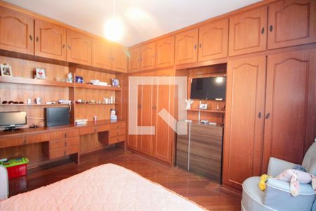 quarto 1 de casa para alugar com 3 quartos, 160m² em Vila Paiva, São Paulo