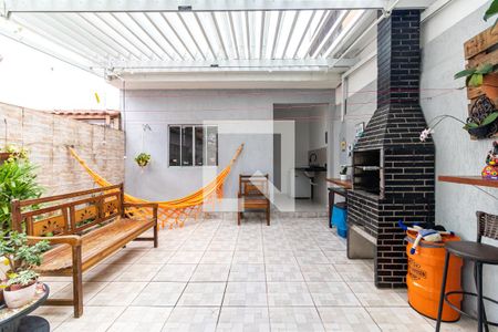 Quintal de casa à venda com 2 quartos, 125m² em Jardim Ernestina, São Paulo