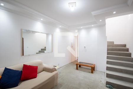 Sala de casa à venda com 2 quartos, 160m² em Cidade das Flores, Osasco