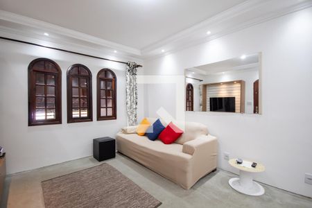 Sala de casa à venda com 2 quartos, 160m² em Cidade das Flores, Osasco