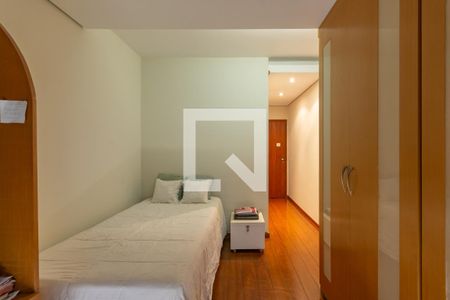 Suíte 1 de casa à venda com 3 quartos, 840m² em Castelo, Belo Horizonte