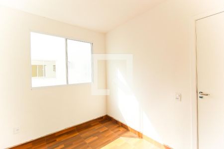 Quarto 1 de apartamento para alugar com 2 quartos, 47m² em Jardim das Oliveiras, Itaquaquecetuba