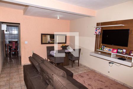 Sala de estar de casa à venda com 3 quartos, 150m² em Vila das Valsas, Diadema