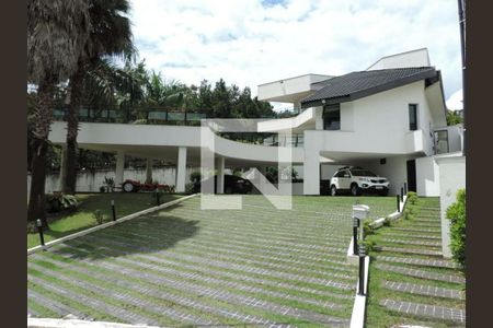 Casa à venda com 4 quartos, 690m² em Alphaville, Santana de Parnaíba