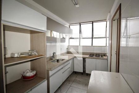 Cozinha de apartamento à venda com 3 quartos, 100m² em Sion, Belo Horizonte