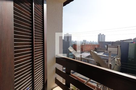 Varanda - Suite 1 de casa à venda com 3 quartos, 300m² em Vila Humaitá, Santo André