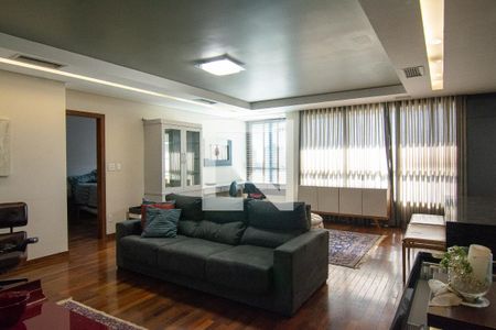 Sala de apartamento para alugar com 1 quarto, 95m² em Belvedere, Belo Horizonte