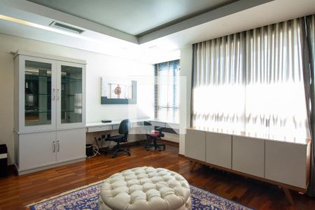 Sala de apartamento para alugar com 1 quarto, 95m² em Belvedere, Belo Horizonte