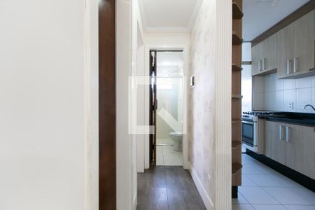 Corredor dos Quartos  de apartamento para alugar com 2 quartos, 45m² em Vila Jacuí, São Paulo