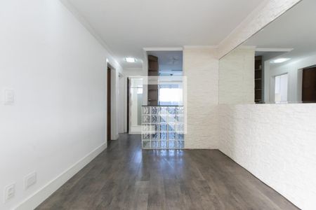 Sala de apartamento para alugar com 2 quartos, 45m² em Vila Jacuí, São Paulo