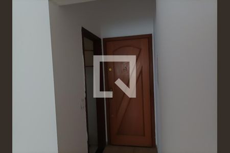 Sala de apartamento para alugar com 3 quartos, 60m² em Vila Ema, São Paulo