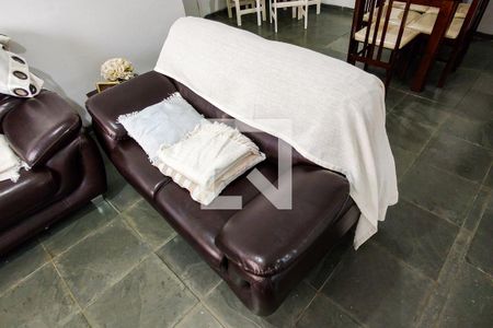 Sala de apartamento para alugar com 2 quartos, 79m² em Flórida, Praia Grande