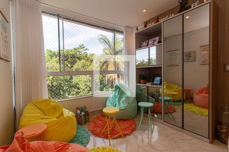 Sala de casa à venda com 5 quartos, 226m² em Cabeceira, Nova Lima