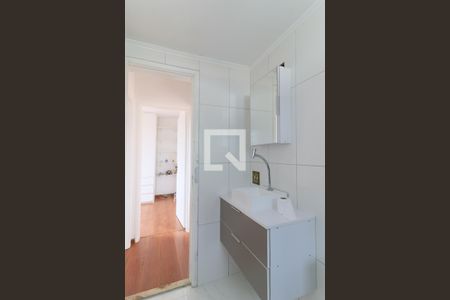 Banheiro de apartamento à venda com 2 quartos, 57m² em Santo Amaro, Osasco