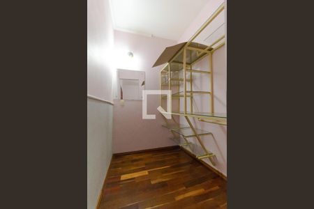 Casa para alugar com 200m², 3 quartos e 1 vaga Casa para alugar com 200m², 3 quartos e 1 vagaCloset do Quarto 01