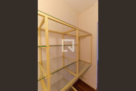 Casa para alugar com 200m², 3 quartos e 1 vaga Casa para alugar com 200m², 3 quartos e 1 vagaCloset do Quarto 02