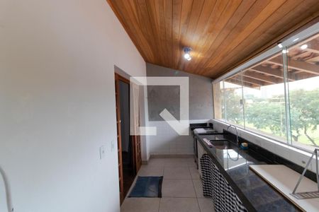 Casa para alugar com 200m², 3 quartos e 1 vaga Casa para alugar com 200m², 3 quartos e 1 vagaCozinha
