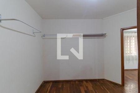 Casa para alugar com 200m², 3 quartos e 1 vaga Casa para alugar com 200m², 3 quartos e 1 vagaCloset da Suíte
