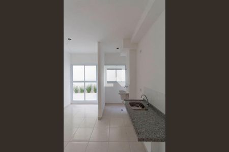 Sala e Cozinha Integrada  de apartamento à venda com 1 quarto, 30m² em Vila Guilhermina, São Paulo