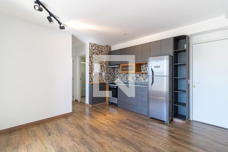 Sala de apartamento para alugar com 2 quartos, 47m² em Vila Pompéia, São Paulo