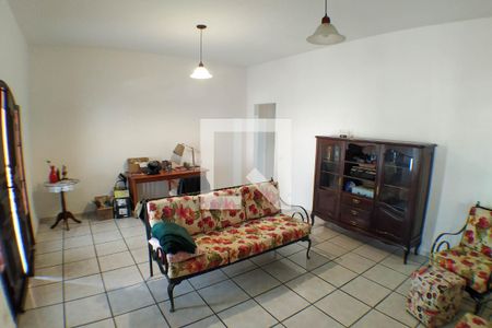 Sala de casa à venda com 3 quartos, 300m² em Serra Grande, Niterói