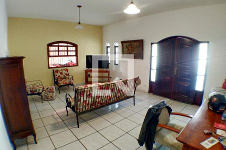 Sala de casa para alugar com 3 quartos, 300m² em Serra Grande, Niterói