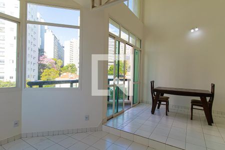 Sala de apartamento à venda com 2 quartos, 100m² em Bela Vista, São Paulo