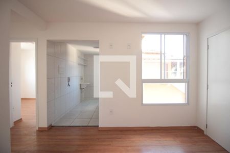 Sala de apartamento à venda com 2 quartos, 49m² em Planalto, Belo Horizonte