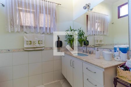 Casa de condomínio à venda com 298m², 6 quartos e sem vaga Casa de condomínio à venda com 298m², 6 quartos e sem vagaBanheiro da Suíte