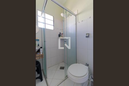 Casa de condomínio à venda com 298m², 6 quartos e sem vaga Casa de condomínio à venda com 298m², 6 quartos e sem vagaBanheiro da Casa 02