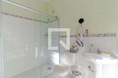 Casa de condomínio à venda com 298m², 6 quartos e sem vaga Casa de condomínio à venda com 298m², 6 quartos e sem vagaBanheiro da Edícula