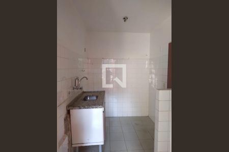 Cozinha de apartamento à venda com 2 quartos, 57m² em Califórnia, Belo Horizonte