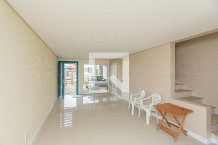 Sala de casa para alugar com 3 quartos, 170m² em Guarujá, Porto Alegre