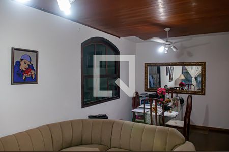 Sala de casa à venda com 3 quartos, 300m² em Taquara, Rio de Janeiro