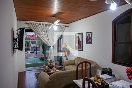 Sala de casa à venda com 3 quartos, 300m² em Taquara, Rio de Janeiro