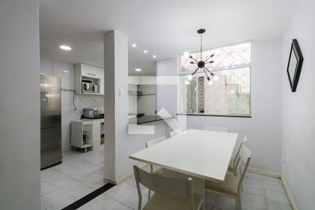Sala de casa à venda com 2 quartos, 110m² em Freguesia de Jacarepaguá, Rio de Janeiro