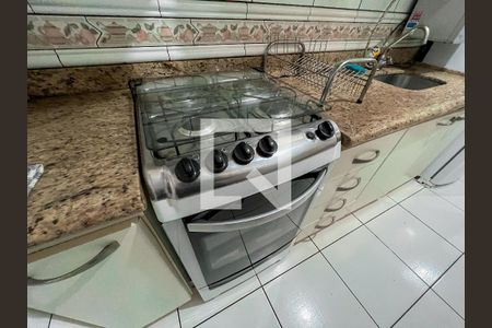 Detalhe da cozinha de apartamento para alugar com 3 quartos, 70m² em Jardim Planalto, Goiânia