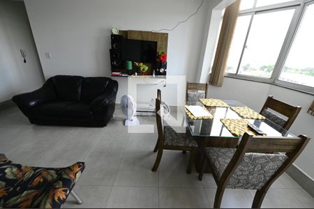 Sala de apartamento para alugar com 2 quartos, 72m² em Setor Leste Universitário, Goiânia