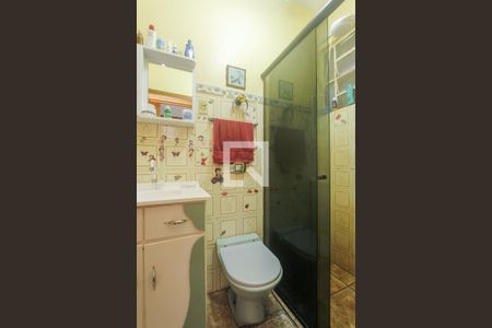 Banheiro de apartamento à venda com 1 quarto, 32m² em Bom Jesus, Porto Alegre