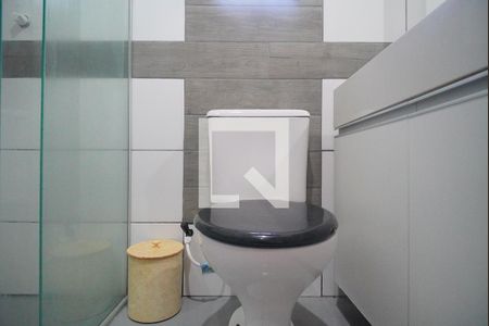 Banheiro da Suíte de casa para alugar com 3 quartos, 100m² em Feitoria, São Leopoldo
