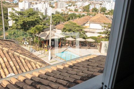 Vista de casa de condomínio para alugar com 3 quartos, 200m² em Cabral, Contagem